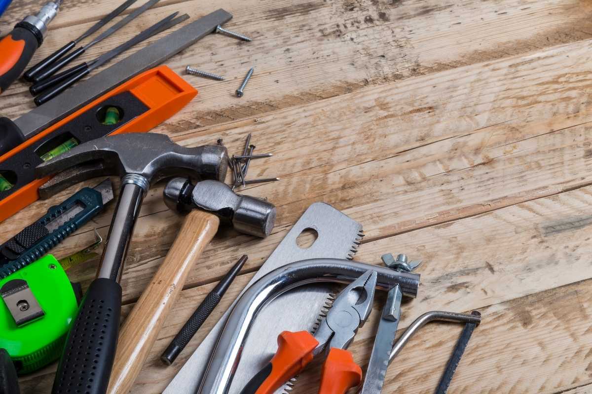 Les outils essentiels pour débuter dans le bricolage guide complet